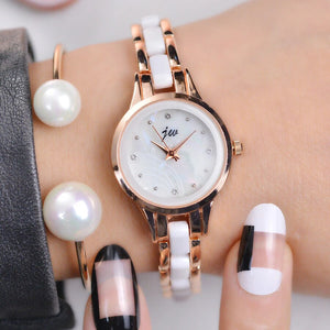 Women Luxury Accessory Rhinestone Wristwatch