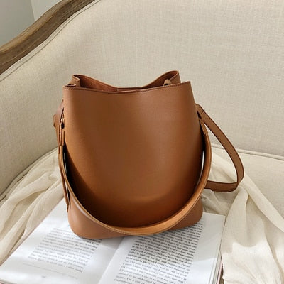 NARA BUCKET BAG