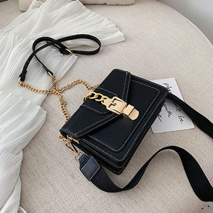 VIOLLA MESSENGER BAG