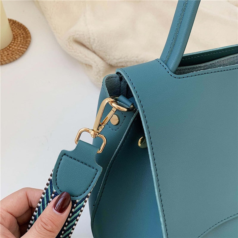 BELAVIA RETRO HANDBAG