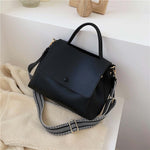 將圖片載入圖庫檢視器 BELAVIA RETRO HANDBAG
