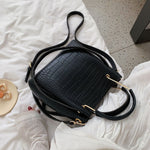 將圖片載入圖庫檢視器 CARRIE BUCKET HANDBAG
