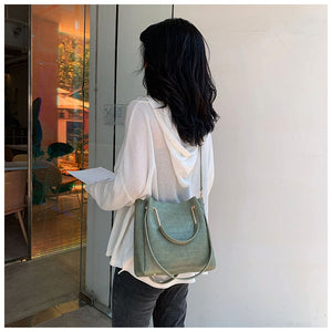 CARRIE BUCKET HANDBAG