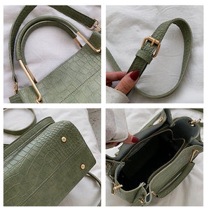 CARRIE BUCKET HANDBAG