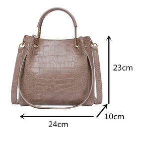 CARRIE BUCKET HANDBAG