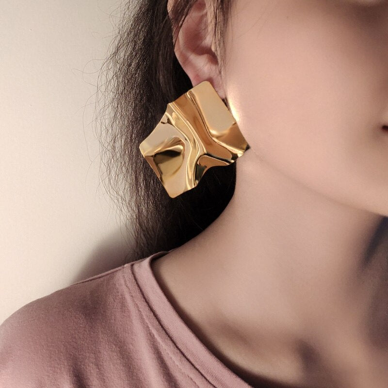 VINTAGE GOLD EARRINGS
