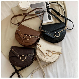 CARMINE MESSENGER BAG
