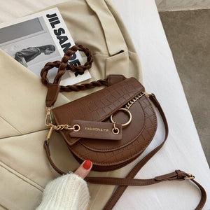 CARMINE MESSENGER BAG
