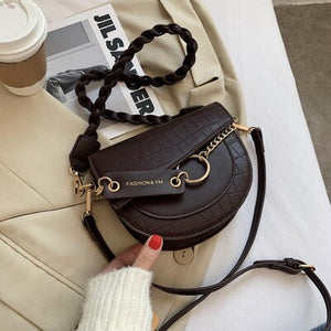 CARMINE MESSENGER BAG