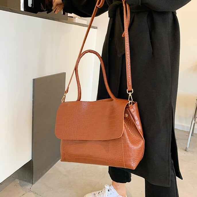 DORIS TOTE BAG