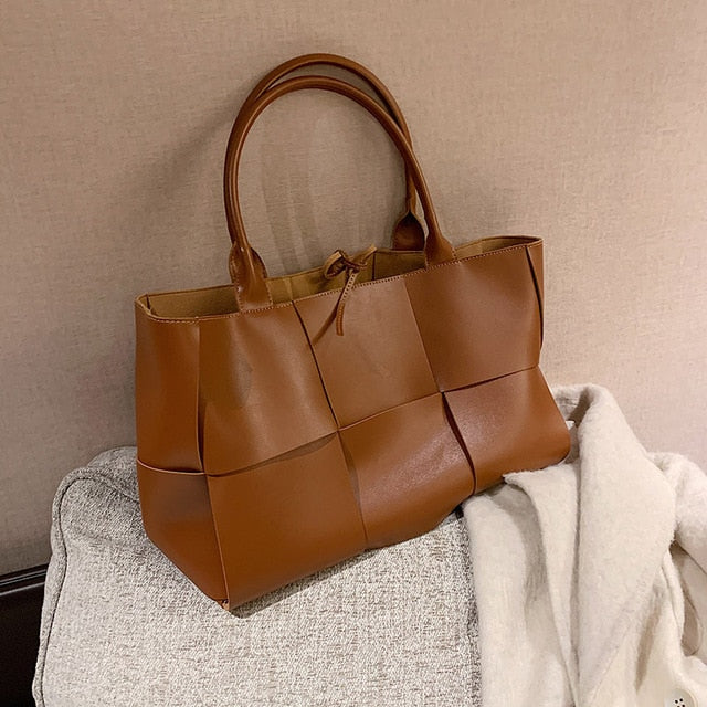MAGGY TOTE HANDBAG