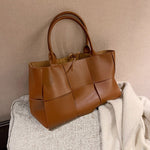 將圖片載入圖庫檢視器 MAGGY TOTE HANDBAG
