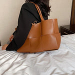 將圖片載入圖庫檢視器 MAGGY TOTE HANDBAG
